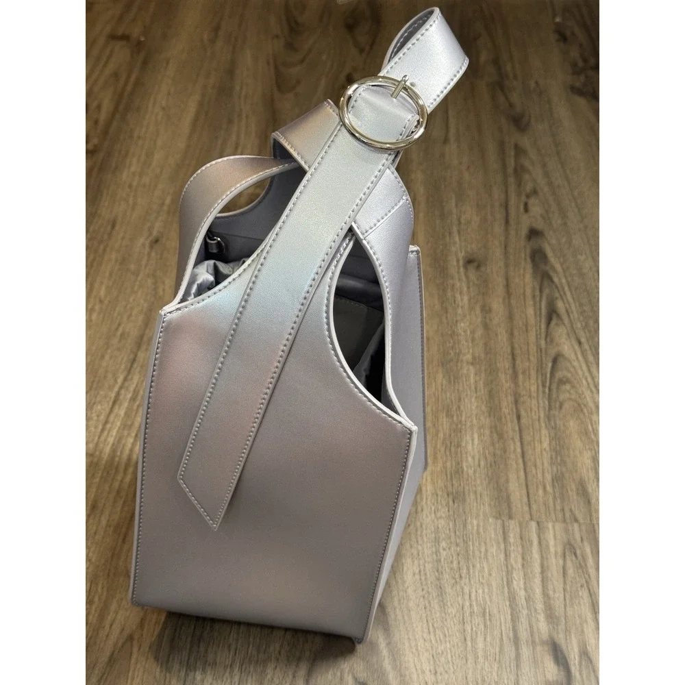 Charles & Keith Bucket Bag Silver Metallic Quiet Luxury Y2K Minimalist Chic